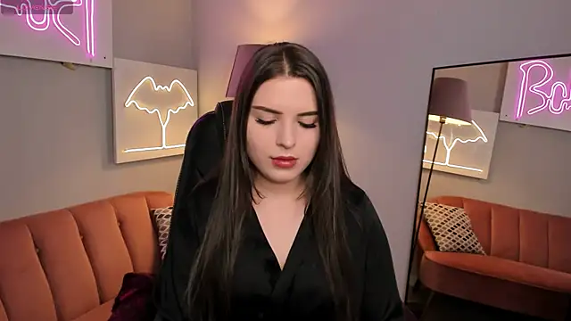 AliceLiador  online show from May 1, 2:43 pm
