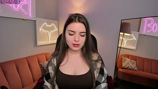 AliceLiador  online show from May 8, 2:44 pm