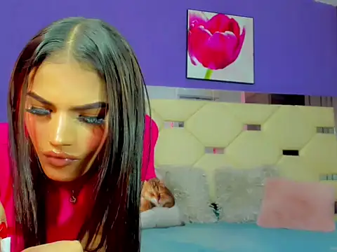 Snapshot of Dollcute_ chatting on April 16, 6:25 am Dollcute online show from April 16, 6:25 am