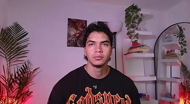 andyypalmer  online show from June 9, 4:46 am