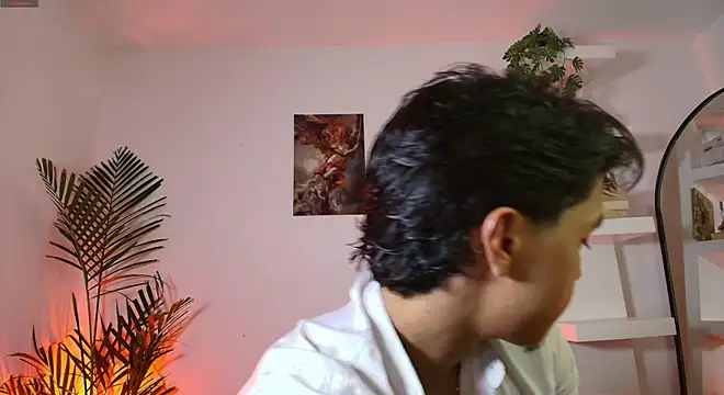 andyypalmer  online show from June 11, 6:11 am