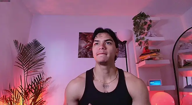 andyypalmer  online show from June 12, 11:42 am