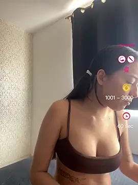 Snapshot of Annyrosse00 chatting on April 23, 7:16 pm Annyrosse00 online show from April 23, 7:16 pm