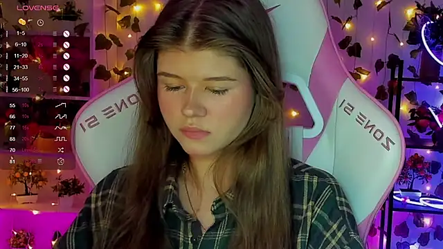 alice tails online show from April 16, 8:09 pm