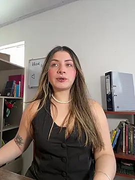 juanitablue online show from June 4, 5:52 pm
