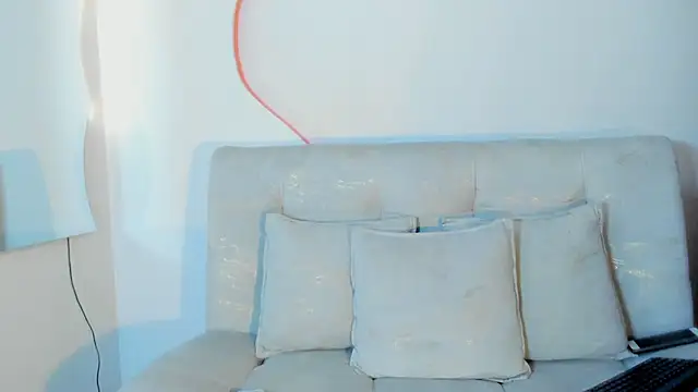 Aohomlester  online show from May 28, 1:08 pm