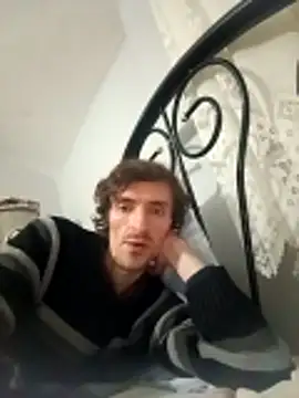 ince292929 online show from April 19, 8:55 pm