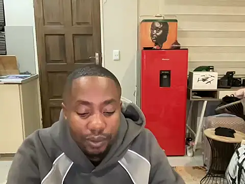 Snapshot of MunyaiSimo34156 chatting on May 31, 7:48 pm MunyaiSimo34156 online show from May 31, 7:48 pm