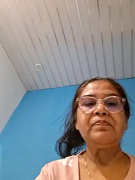 Shalini3456 online show from May 9, 4:01 pm