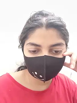 Snapshot of simran_rathore chatting on May 20, 2:45 pm simran rathore online show from May 20, 2:45 pm