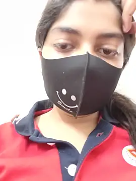Snapshot of simran_rathore chatting on June 6, 3:39 pm simran rathore online show from June 6, 3:39 pm