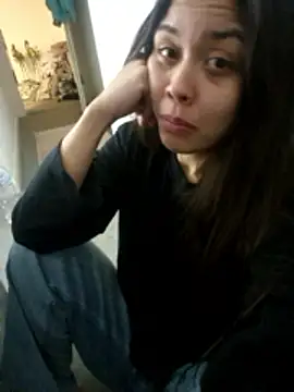 Ariana2001 online show from April 19, 6:10 pm