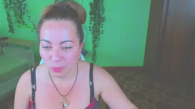 Zoe Zephyr online show from June 25, 6:18 am