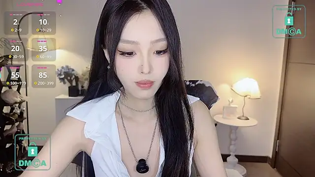 Snapshot of IAIA_iris chatting on July 4, 1:39 pm IAIA iris online show from July 4, 1:39 pm