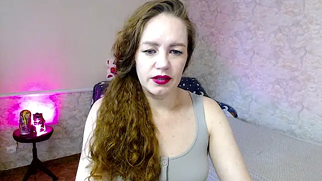 Fern Lust online show from July 10, 9:34 am