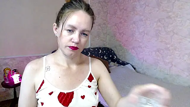 Fern Lust online show from July 12, 7:32 am