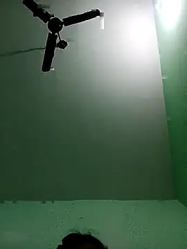 Snapshot of Cutie_parul chatting on April 15, 5:20 pm Cutie parul online show from April 15, 5:20 pm