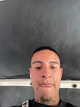 willclayy online show from June 6, 3:39 pm