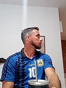 Danthepiero online show from April 20, 12:30 pm