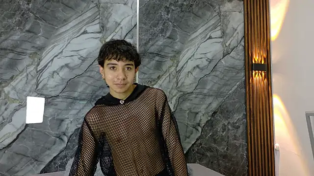 NoahWalker   online show from April 27, 11:08 am