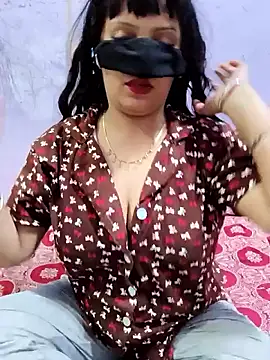 binnik216 online show from June 3, 6:46 pm