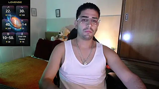 Snapshot of andders_ chatting on July 23, 2:09 am andders online show from July 23, 2:09 am