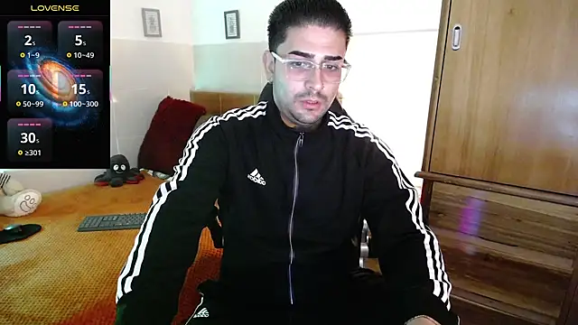 Snapshot of andders_ chatting on July 29, 1:04 am andders online show from July 29, 1:04 am