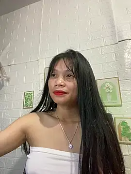 -Lucie-e online show from May 31, 2:24 pm