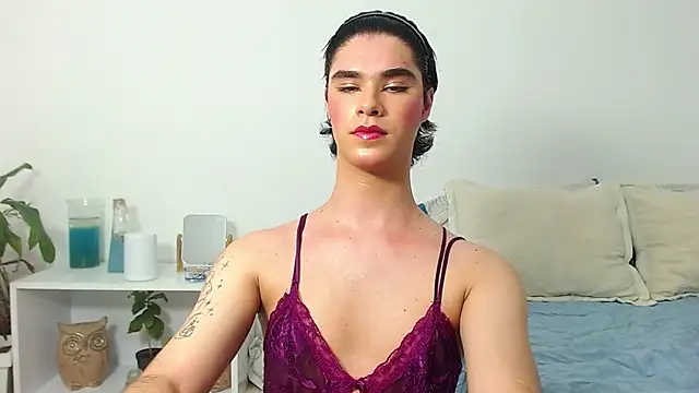 Snapshot of Rosseta_cute1 chatting on June 7, 10:57 pm Rosseta cute1 online show from June 7, 10:57 pm