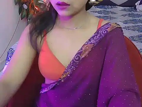Snapshot of bold-fareen chatting on May 24, 10:04 pm bold-fareen online show from May 24, 10:04 pm