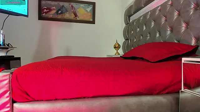 thiccylexxy  online show from May 14, 12:34 pm