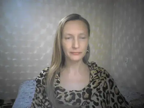 LunaBelle8 online show from April 17, 5:38 pm