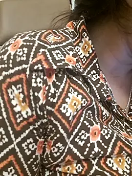 Rina Verma70 online show from April 16, 6:09 pm