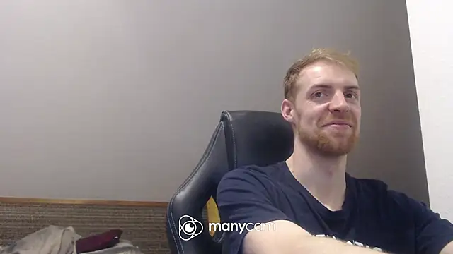 Snapshot of Milkyman7 chatting on November 12, 8:52 pm Milkyman7 online show from November 12, 8:52 pm