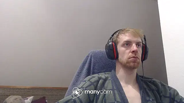 Snapshot of Milkyman7 chatting on November 26, 8:32 pm Milkyman7 online show from November 26, 8:32 pm