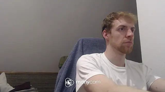 Snapshot of Milkyman7 chatting on December 13, 8:36 pm Milkyman7 online show from December 13, 8:36 pm