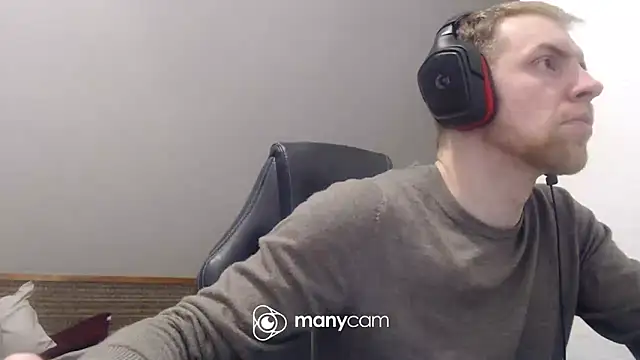 Snapshot of Milkyman7 chatting on February 2, 8:29 pm Milkyman7 online show from February 2, 8:29 pm