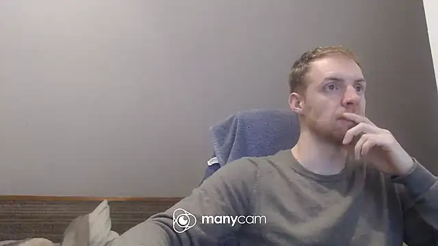 Snapshot of Milkyman7 chatting on February 8, 7:50 pm Milkyman7 online show from February 8, 7:50 pm