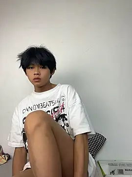 Snapshot of XBD-1 chatting on June 15, 6:43 pm XBD-1 online show from June 15, 6:43 pm