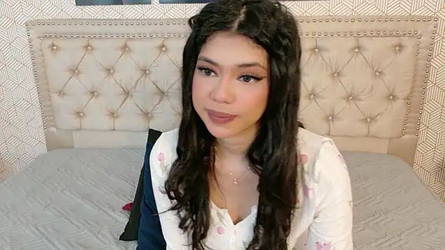 Nathy Pelaez online show from April 28, 3:33 am