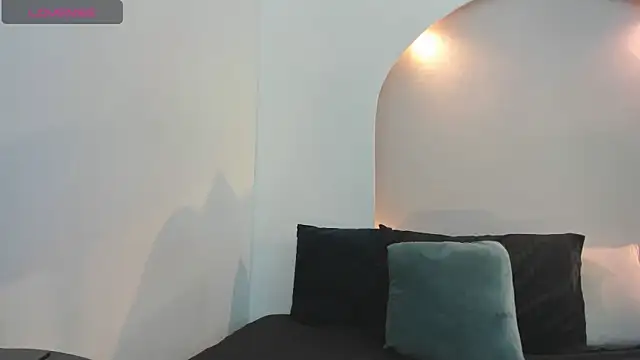 Snapshot of lucy_rouse1 chatting on April 30, 1:06 pm lucy rouse1 online show from April 30, 1:06 pm
