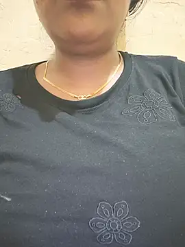 Snapshot of Newragini chatting on May 16, 6:43 am Newragini online show from May 16, 6:43 am
