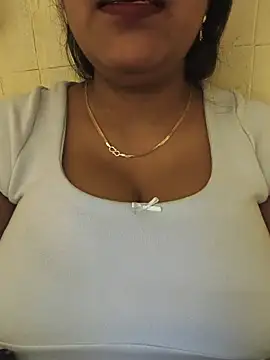 Snapshot of Newragini chatting on May 18, 7:25 am Newragini online show from May 18, 7:25 am