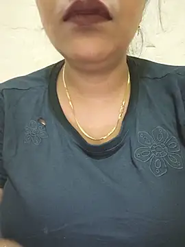 Snapshot of Newragini chatting on May 19, 11:33 pm Newragini online show from May 19, 11:33 pm