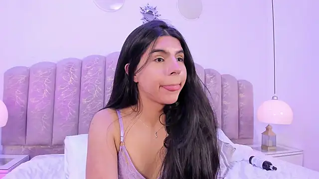Snapshot of Channel_sofia chatting on June 18, 9:14 am Channel sofia online show from June 18, 9:14 am