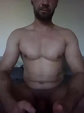 Snapshot of Maxi999-5 chatting on June 3, 5:10 am Maxi999-5 online show from June 3, 5:10 am