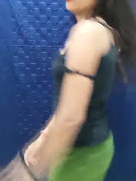 Snapshot of Kamini_rani chatting on May 9, 4:34 pm Kamini rani online show from May 9, 4:34 pm