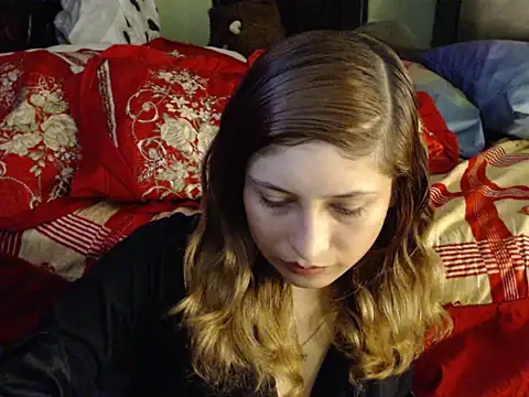 Snapshot of AnnieLorin chatting on April 29, 5:30 pm AnnieLorin online show from April 29, 5:30 pm