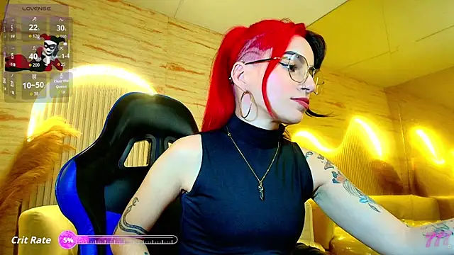 Moon Red r online show from May 23, 12:09 pm