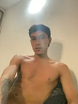 Snapshot of Axel_DavisS chatting on May 11, 5:43 pm Axel DavisS online show from May 11, 5:43 pm